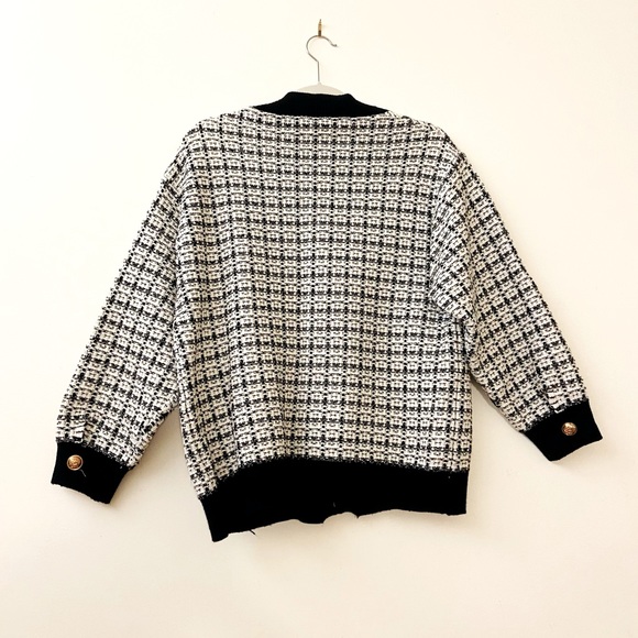 Oversize Knit Cardigan - Picture 2 of 6